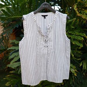 Banana Republic | Stripped Linen Top